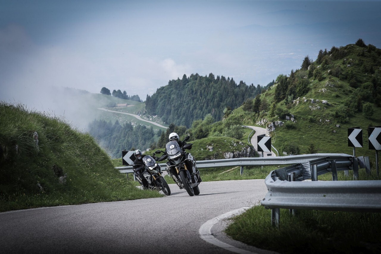 Triumph Adventure Experience: quando la moto va a braccetto con l'architettura